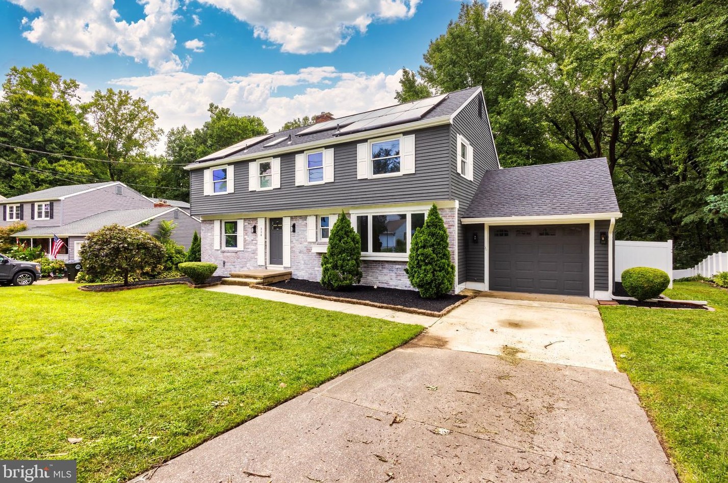 334 Westwood Dr, West Deptford, NJ 08096