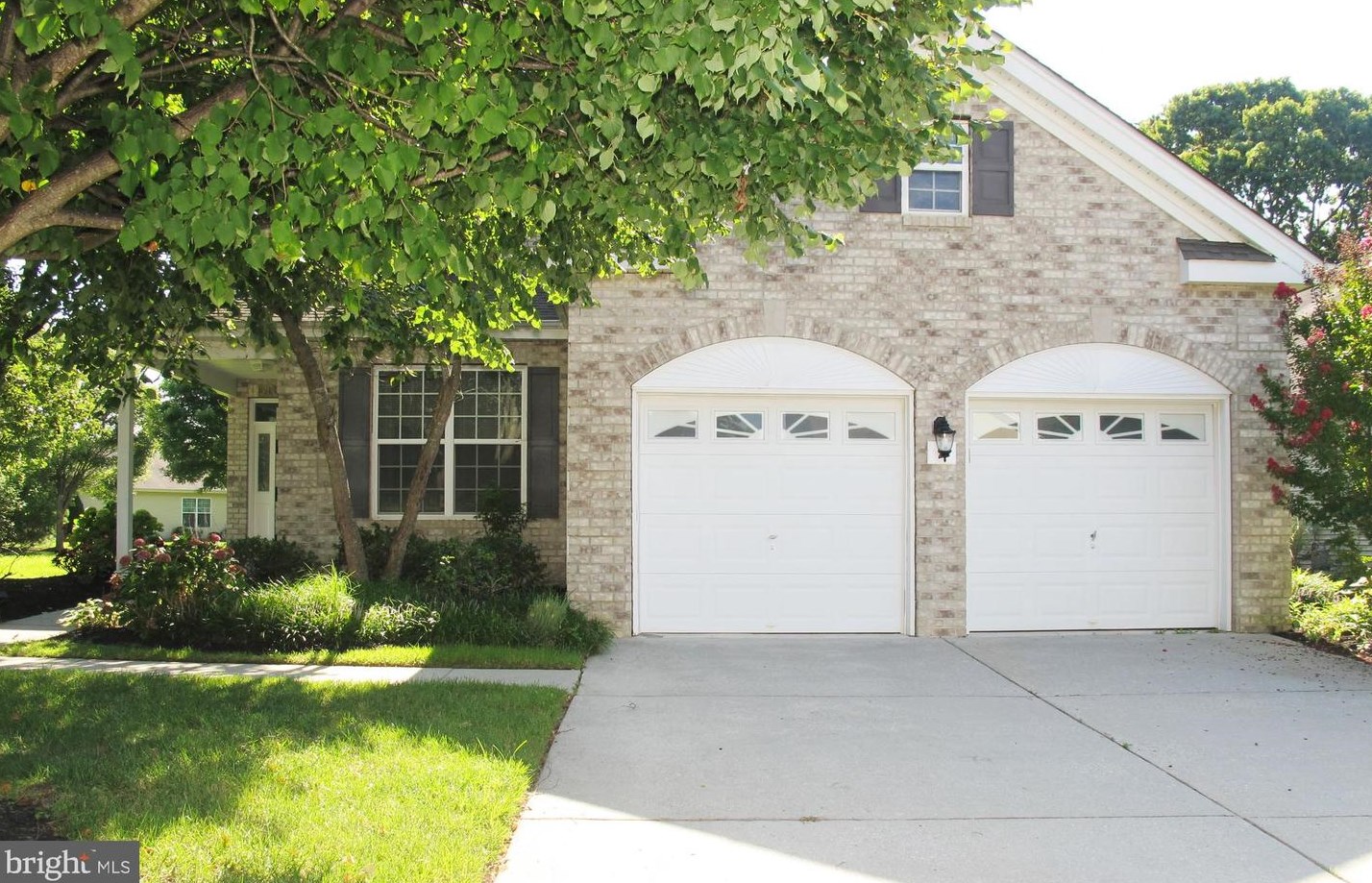 2 Brighton Pl, Swedesboro, NJ 08085
