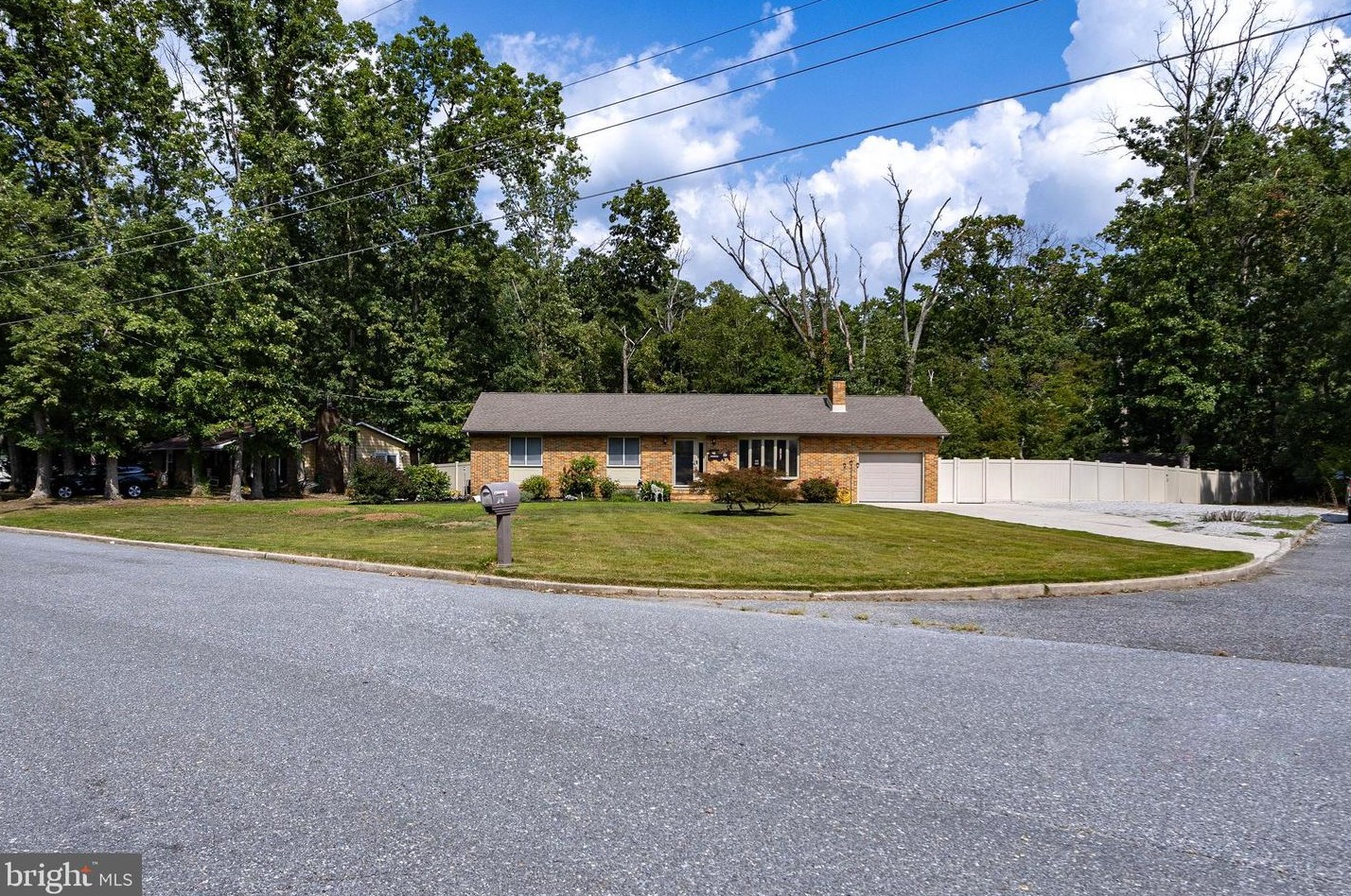 101 Hunter Dr, Newfield, NJ 08344