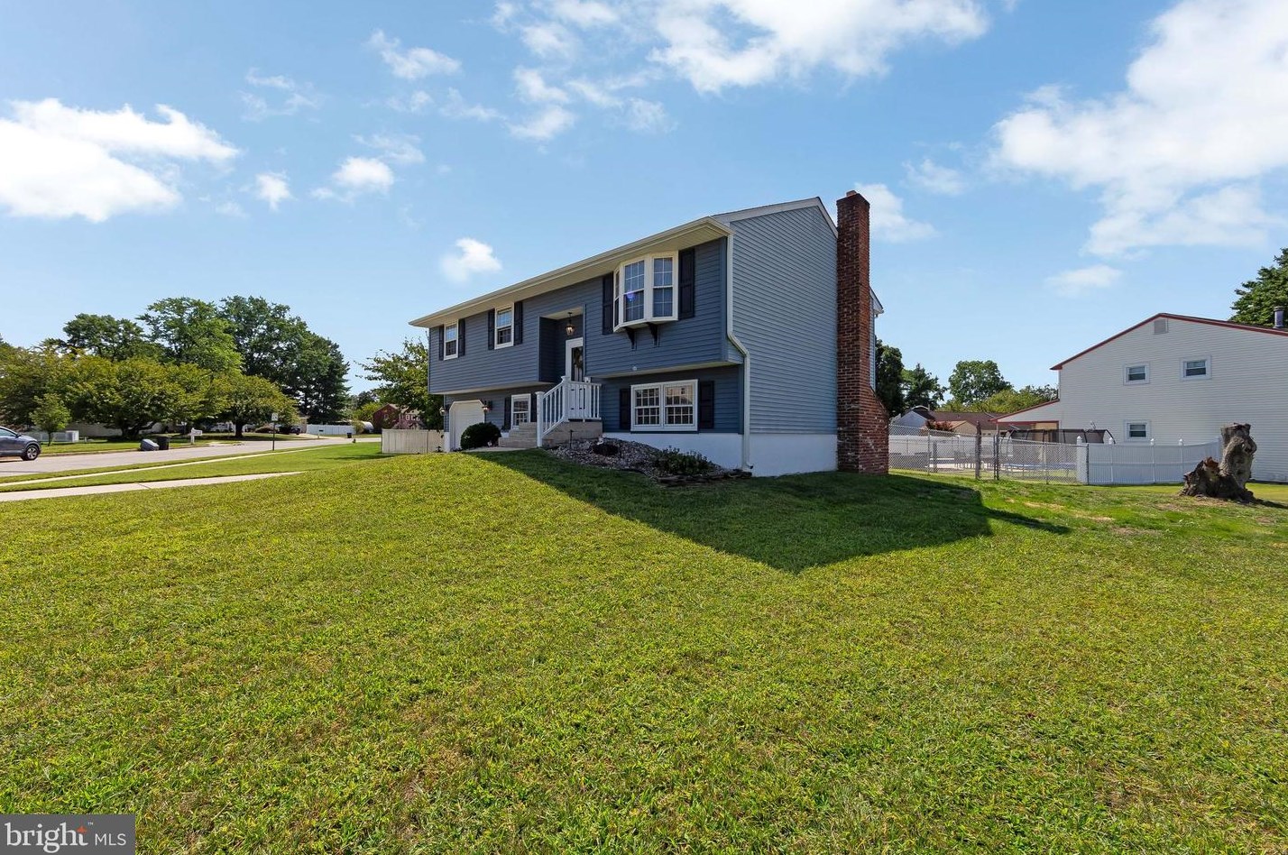 142 Hampshire Dr, West Deptford, NJ 08096