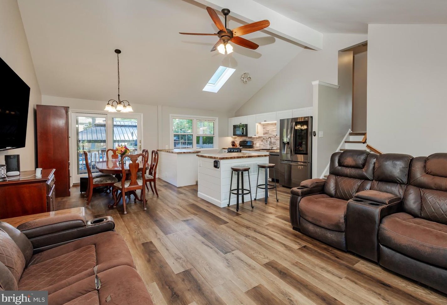 233 Cherry Ave, West Deptford, NJ 08097