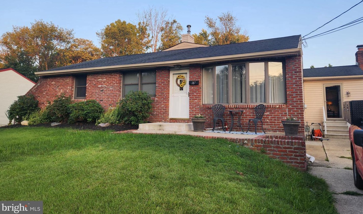 187 Hunterdon Rd, West Deptford, NJ 08096