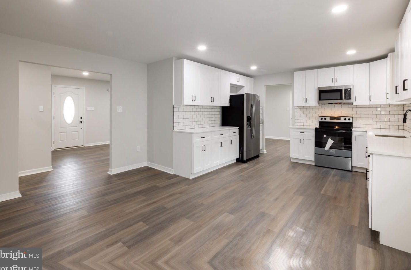132 S Columbia St, West Deptford, NJ 08096
