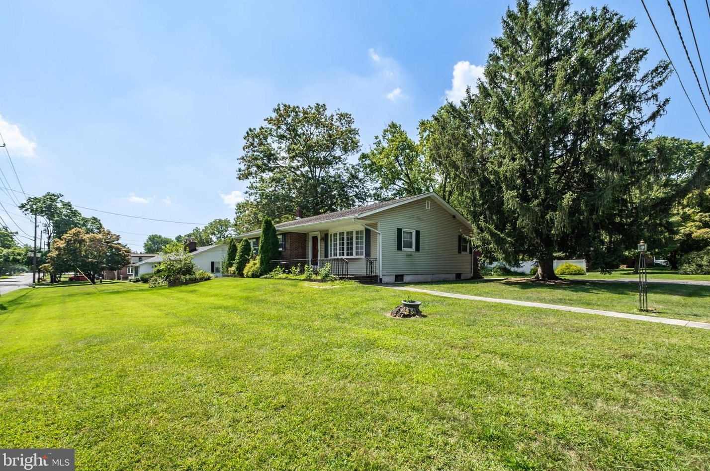 1788 Almonesson Rd, West Deptford, NJ 08096-3755