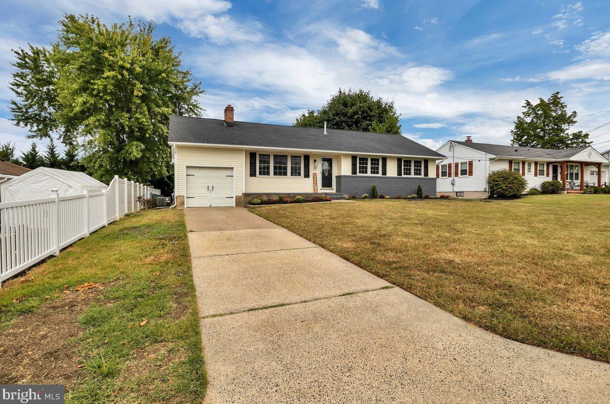 20 Somers Ave East, Clarksboro, NJ 08020