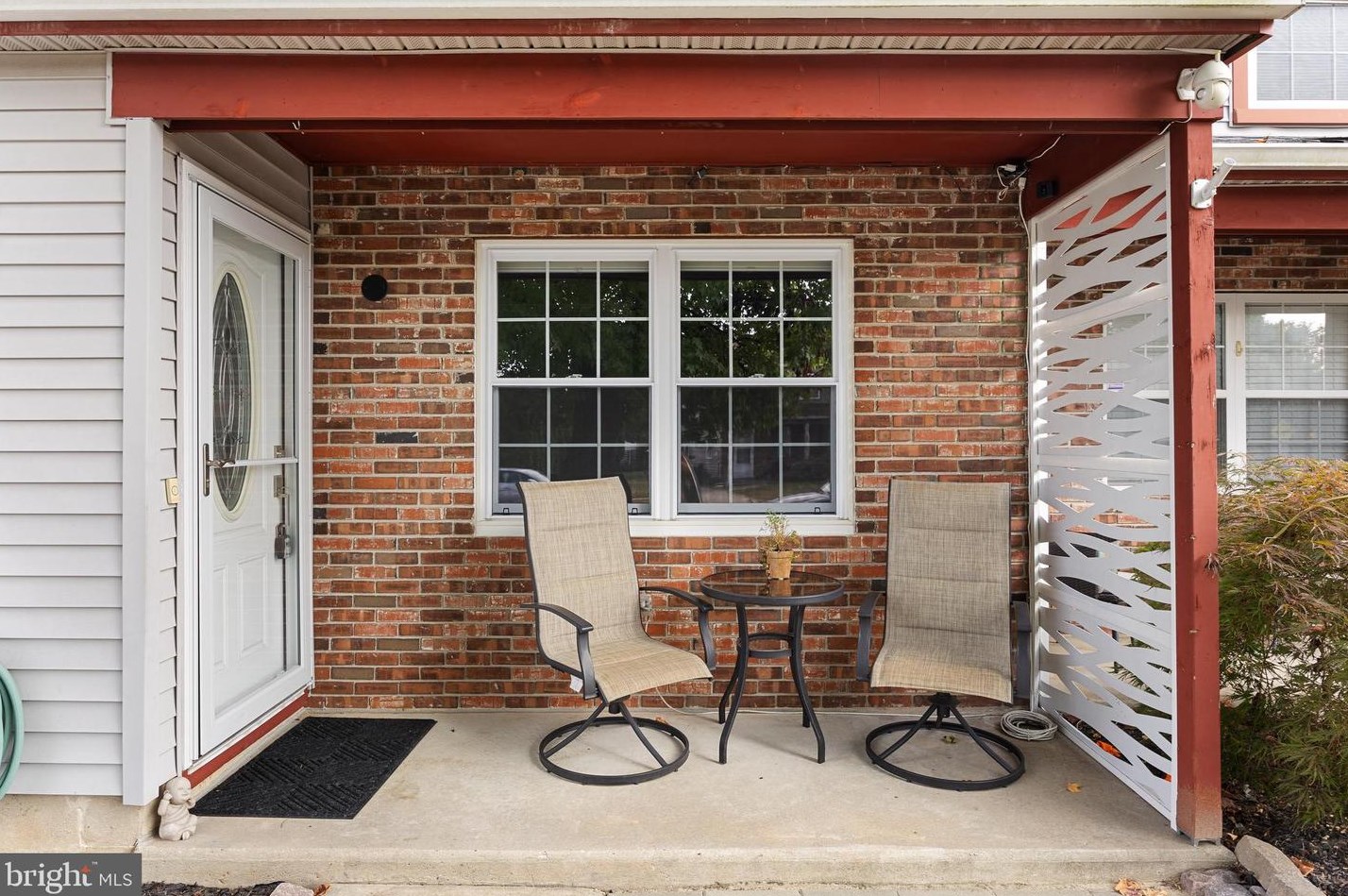 263 Strawbridge Ln, Harrison Township, NJ 08062