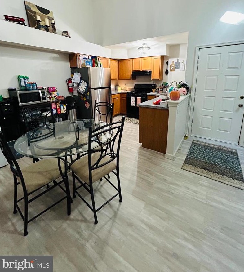 1059 Tristram Cir, West Deptford, NJ 08051