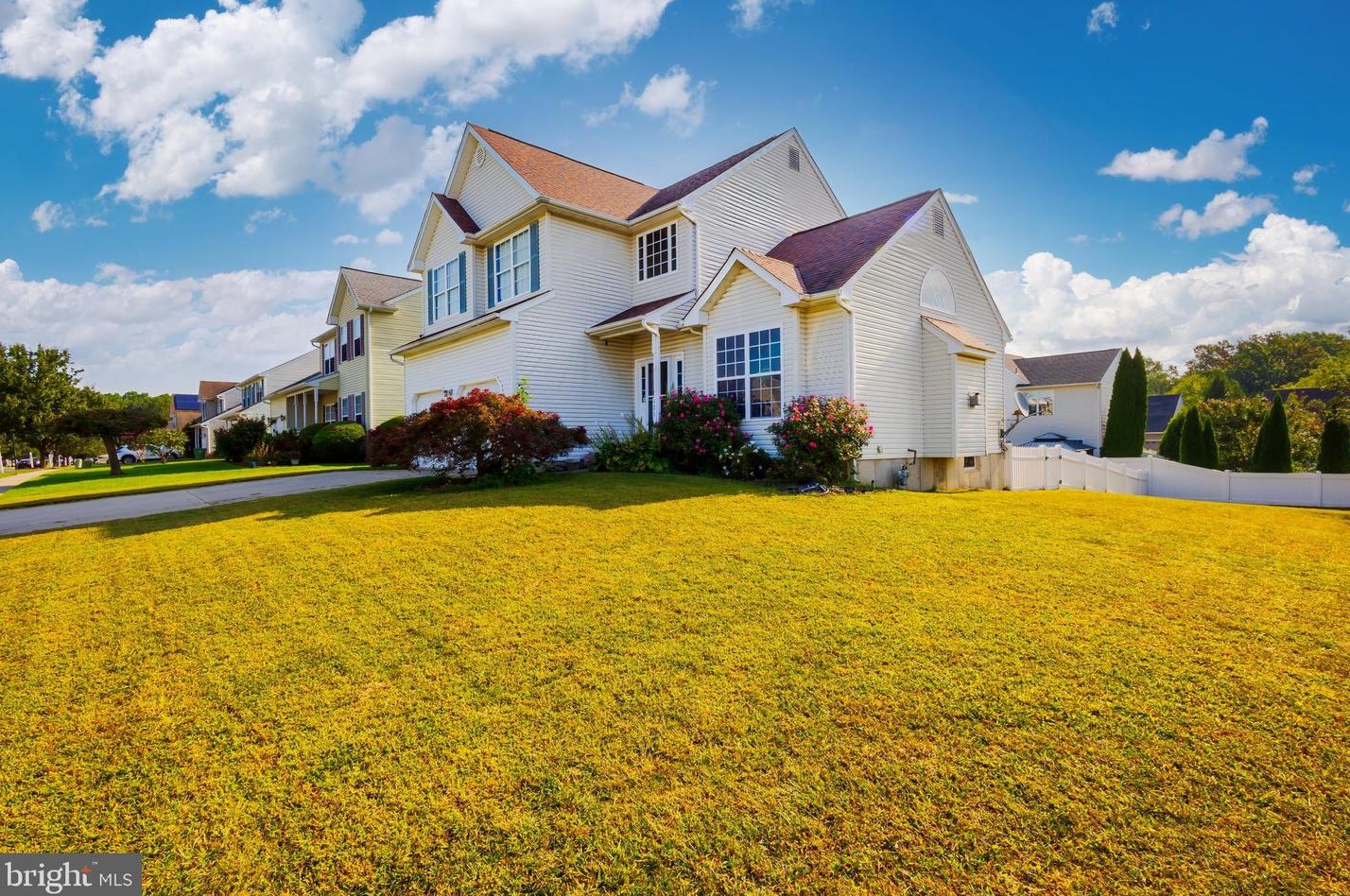 121 Ramona Ln, Swedesboro, NJ 08085