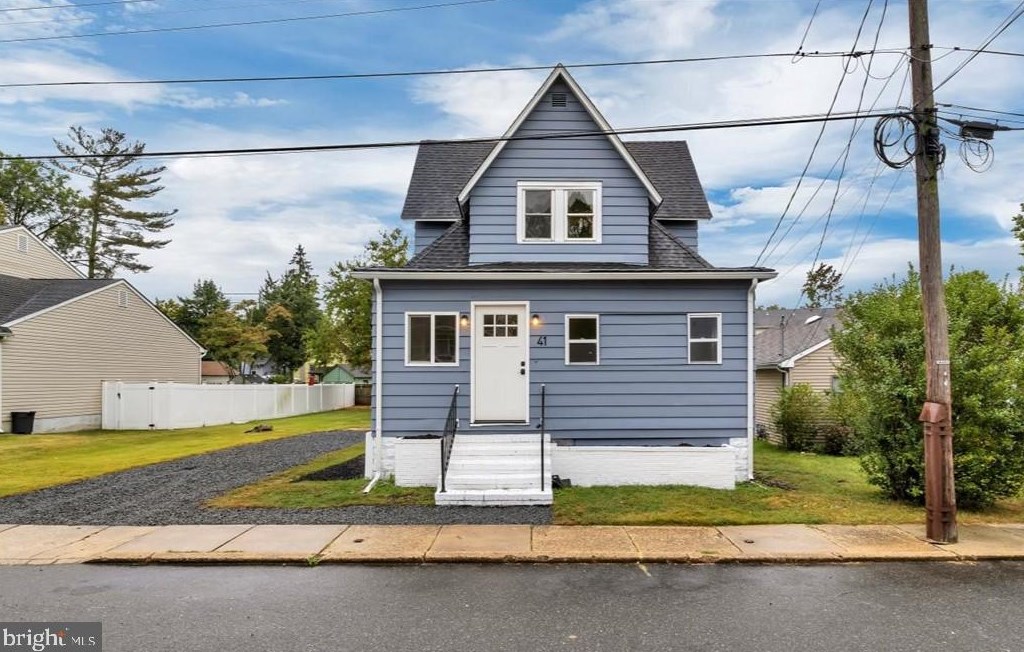 37-41 Dickerson St, West Deptford, NJ 08096