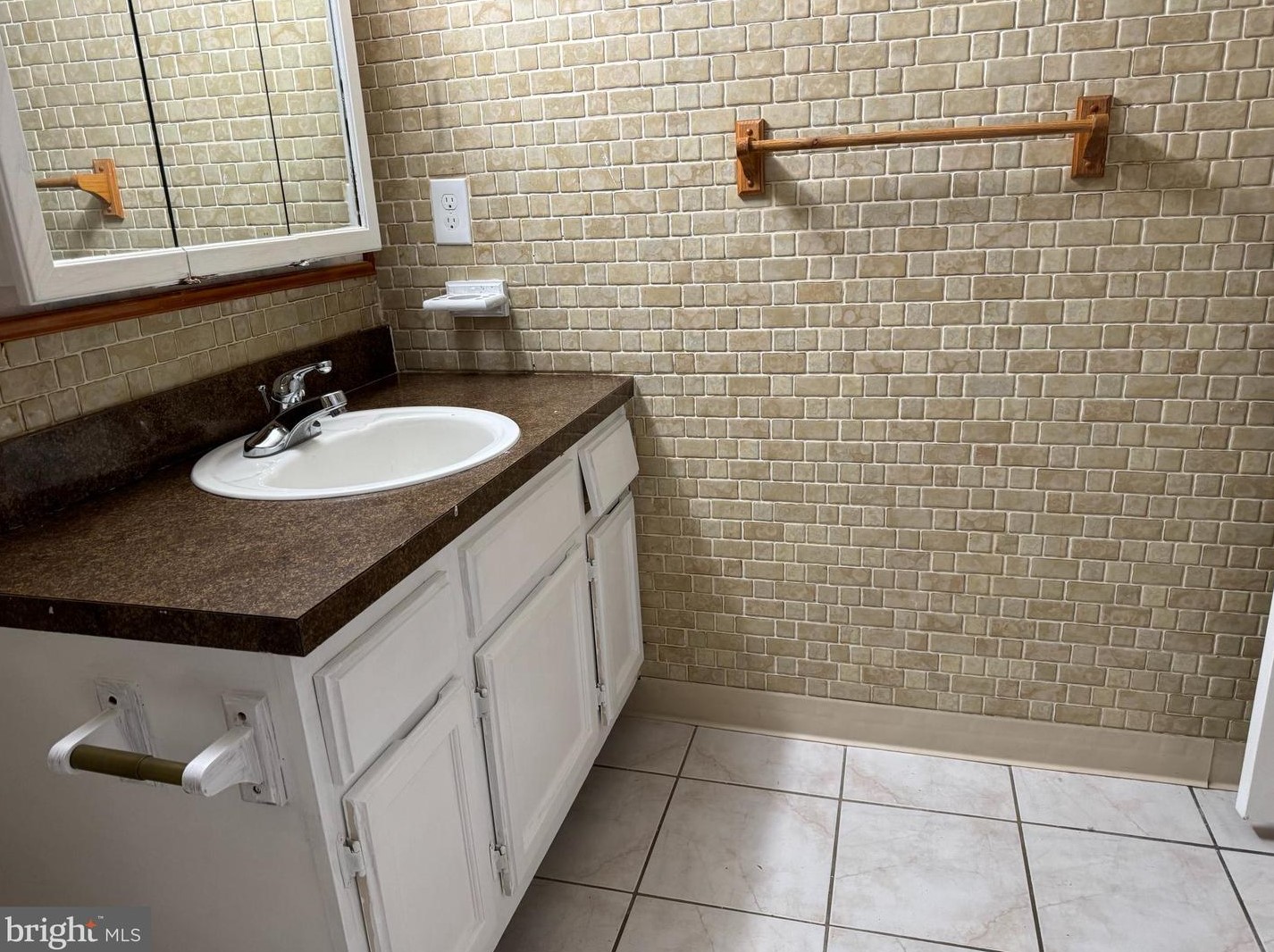 22 Maplewood Ct, West Deptford, NJ 08066