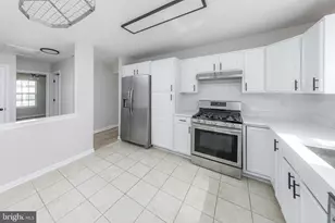 507 St Kitts Dr, Monroe Township, NJ 08094 - Photo 4