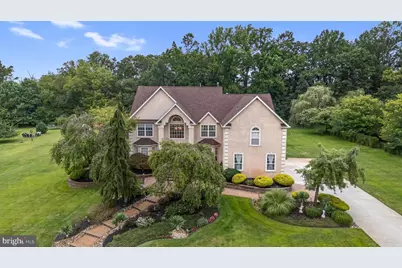 195 Hunters Run, Swedesboro, NJ 08085 - Photo 1
