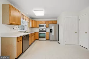 13 Yorktown Ct, Woodbury, NJ 08096 - Photo 8