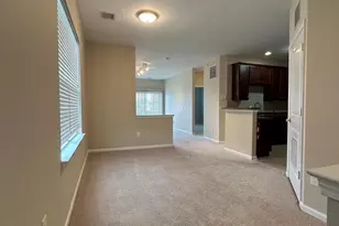 702 Van Gogh Ct, Monroe Township, NJ 08094 - Photo 8