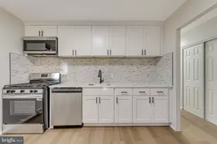 504 Coach, Washington Township, NJ 08012 - Photo 10