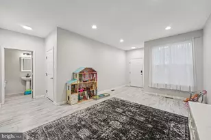 208 Chancellor Dr, Woodbury, NJ 08096 - Photo 8