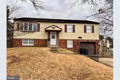 1051 Bradford Drive, Monroe Township, NJ 08094 - Photo 2