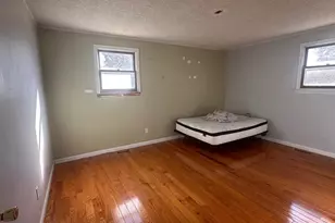 1051 Bradford Dr, Monroe Township, NJ 08094 - Photo 6