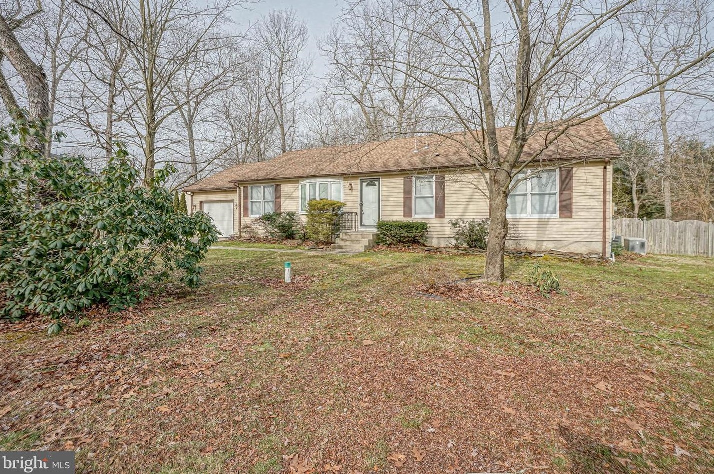 714 Webster Dr, Aura, NJ 08343-9055