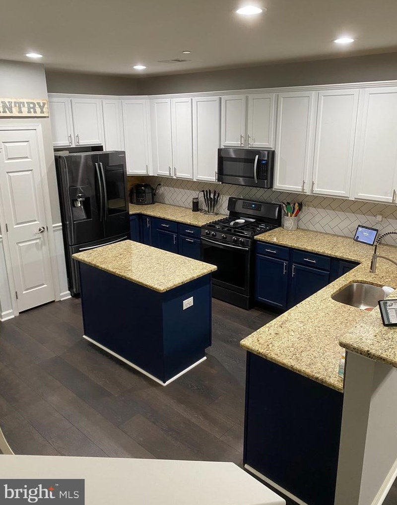 462 Aura Rd, Aura, NJ 08028-3206