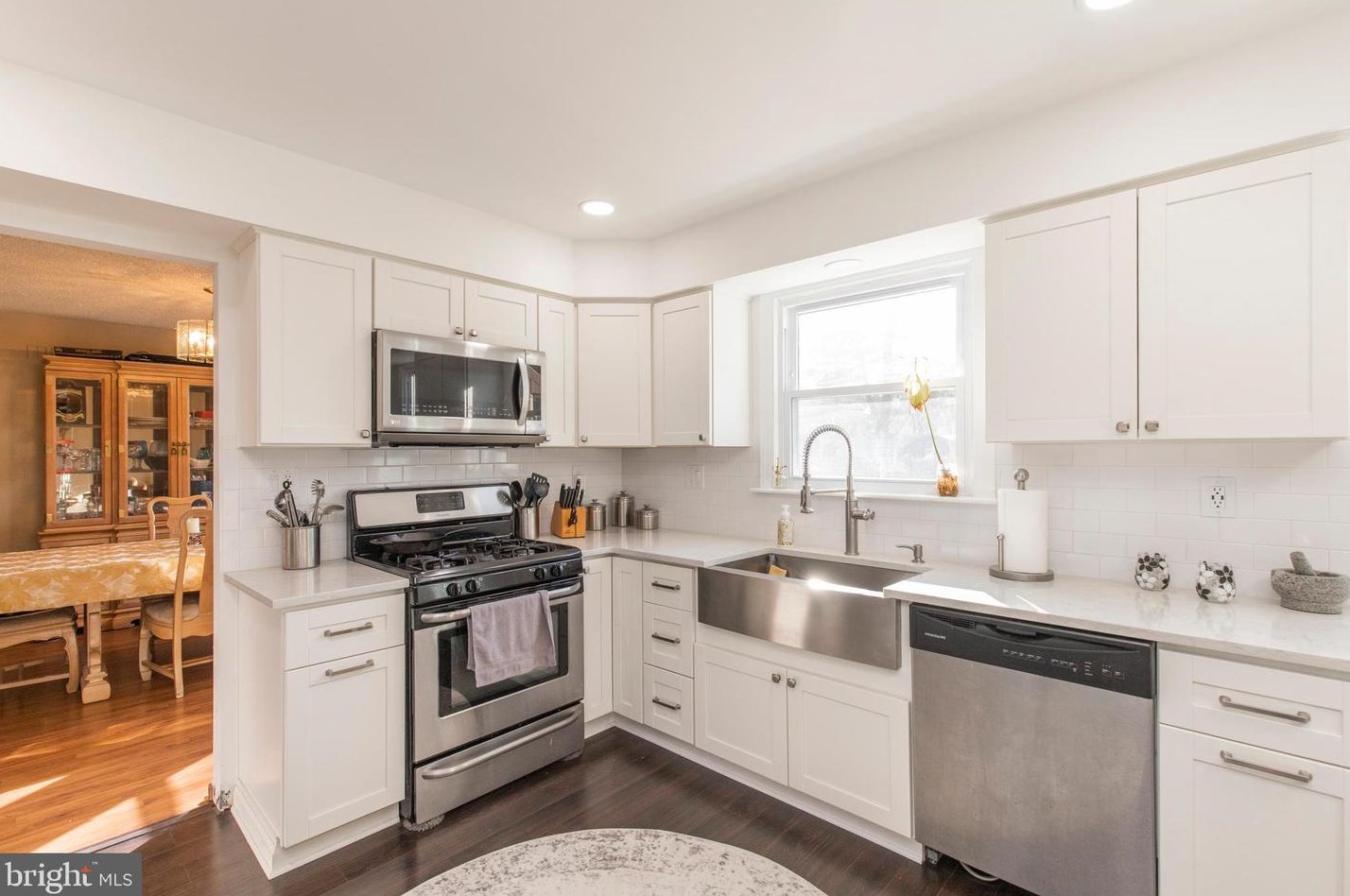 406 Catalba Ave, Mickleton, NJ 08056-1126