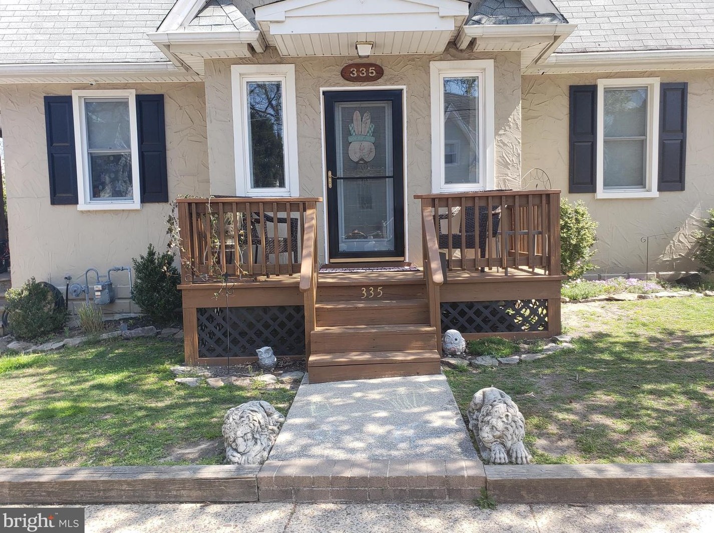 335 Legion Ct, Pitman, NJ 08071-2435