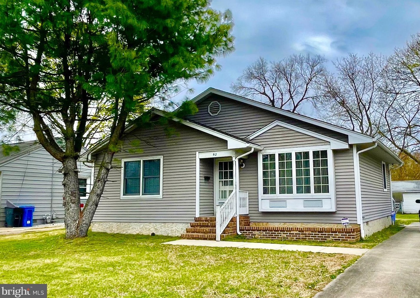 62 Clayton Ave, Clayton, NJ 08312-1904