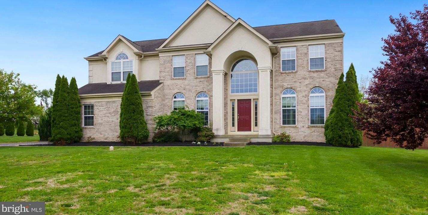 706 Elaine Dr, Mickleton, NJ 08056-1333