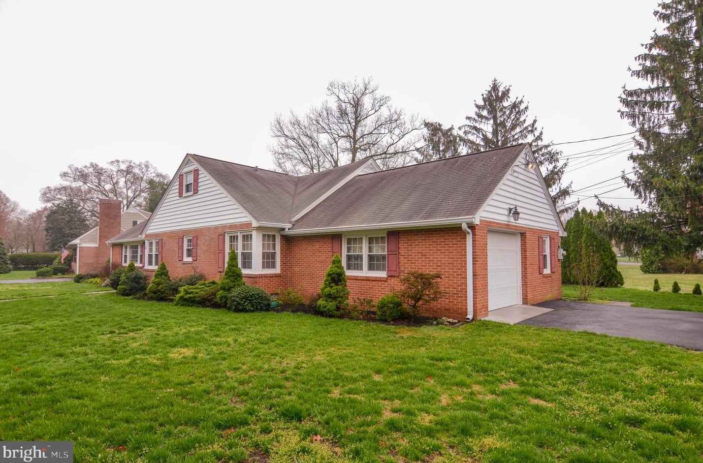 21 Fenwick Dr, Carneys Point Township, NJ 08069-2546
