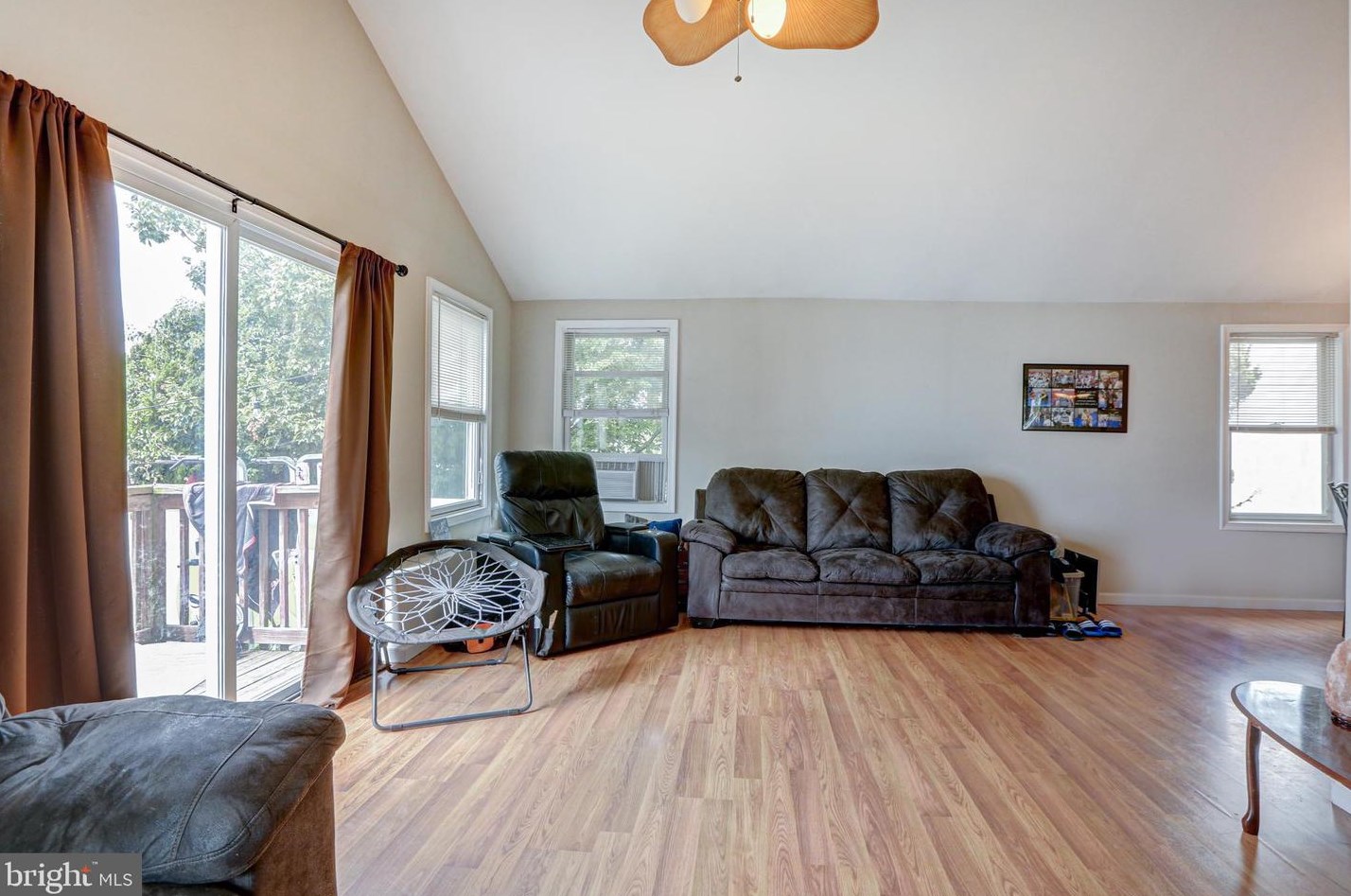 79 Enlow Pl, Pennsville NJ 08070-2003 exterior