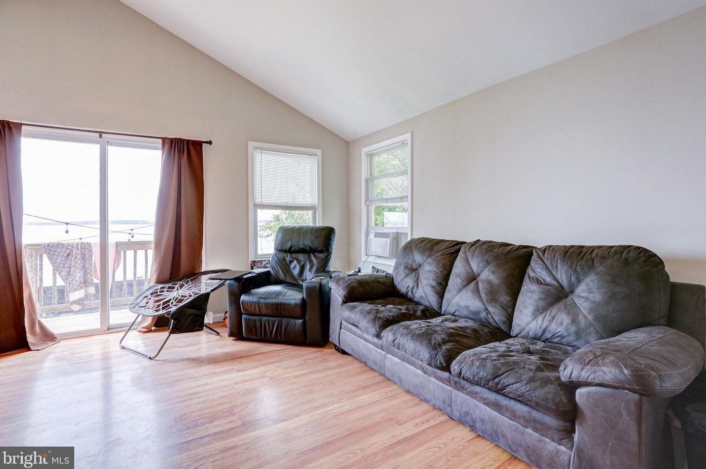 79 Enlow Pl, Pennsville NJ 08070-2003 exterior