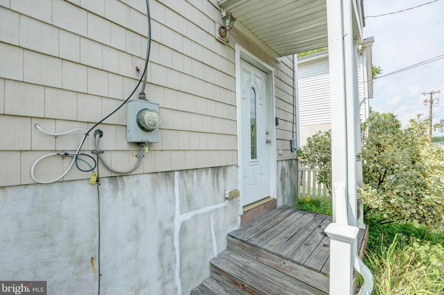 79 Enlow Pl, Pennsville NJ 08070-2003 exterior