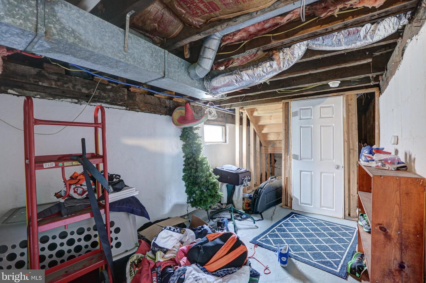 79 Enlow Pl, Pennsville NJ 08070-2003 exterior