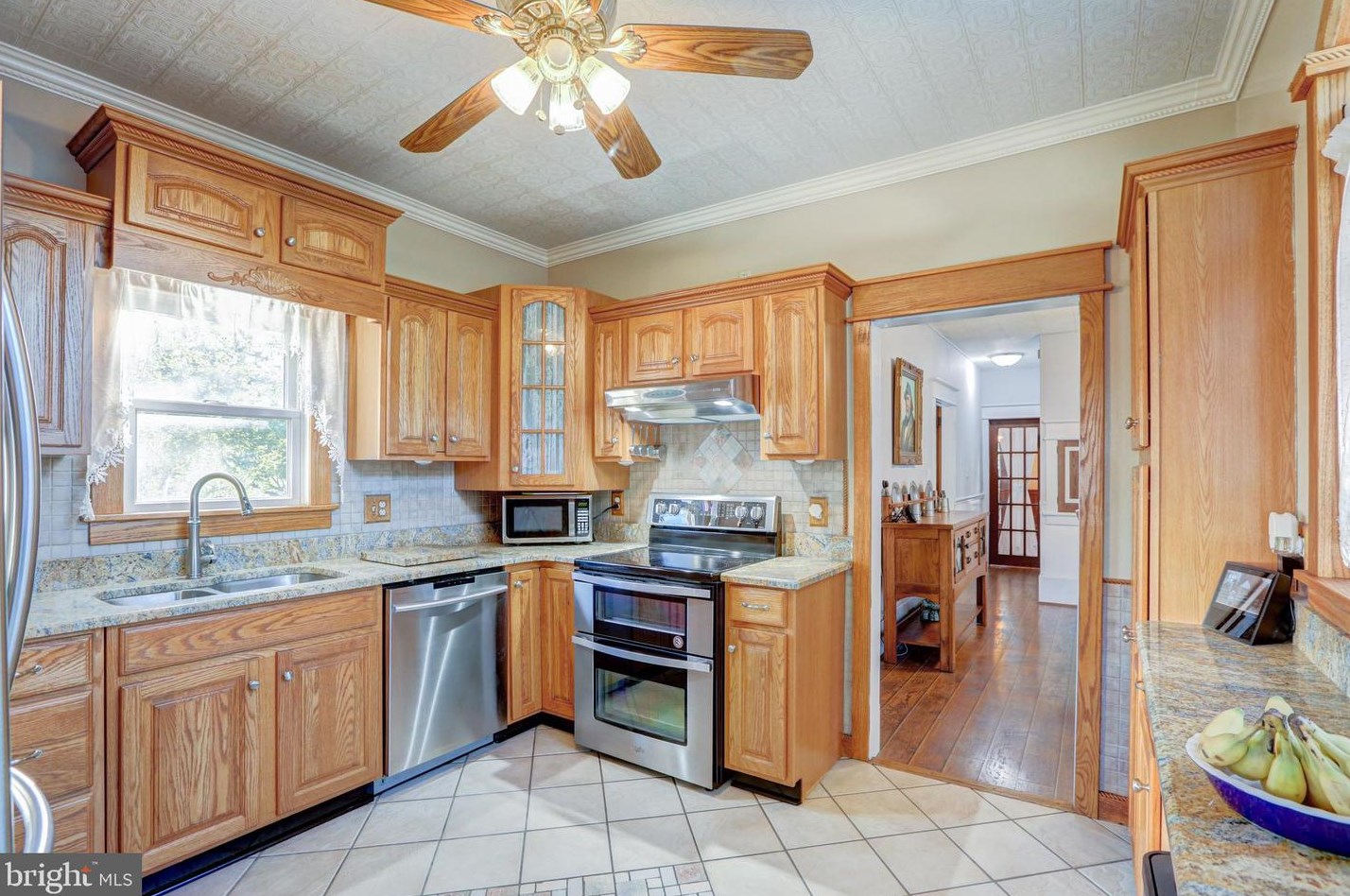 110 Riv Dr, Pennsville NJ 08070-1609 exterior