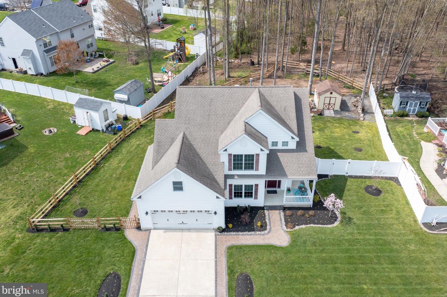 109 Magnolia Dr, Pennsville, NJ 08070-3639