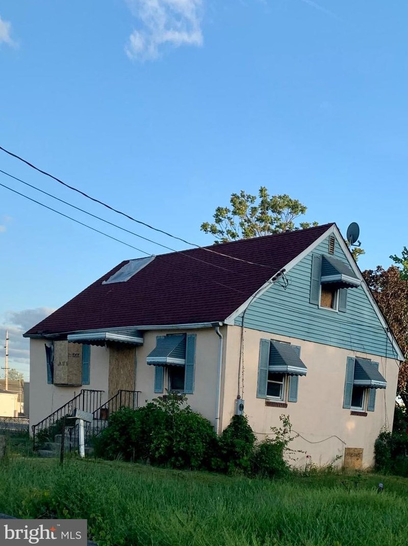 62 Pitman St, Carneys Point Township, NJ 08069-1439