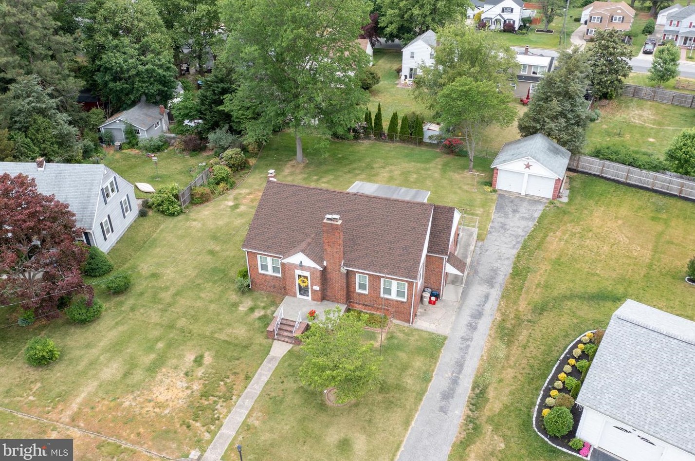 9 Pinewood Ave, Carneys Point Township, NJ 08069-2816