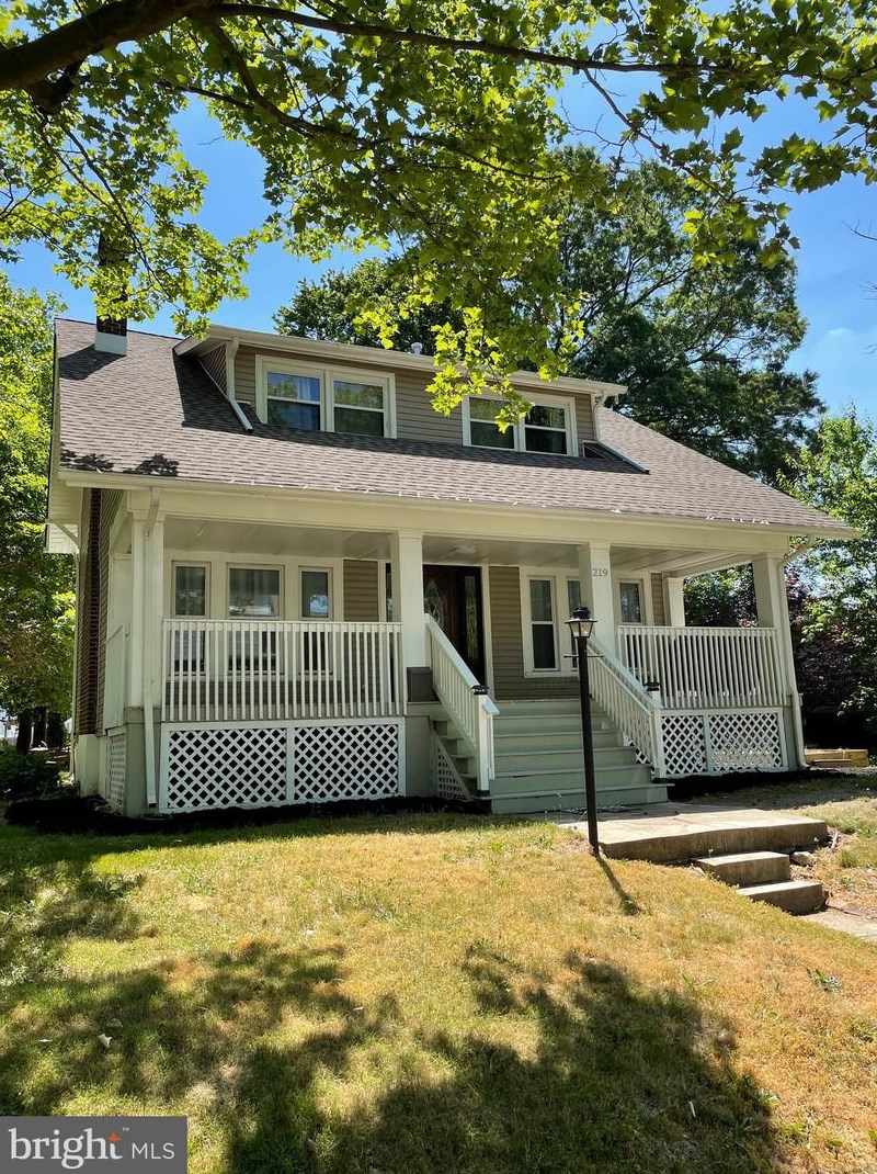 219 Garnet St, Carneys Point Township, NJ 08069-2020