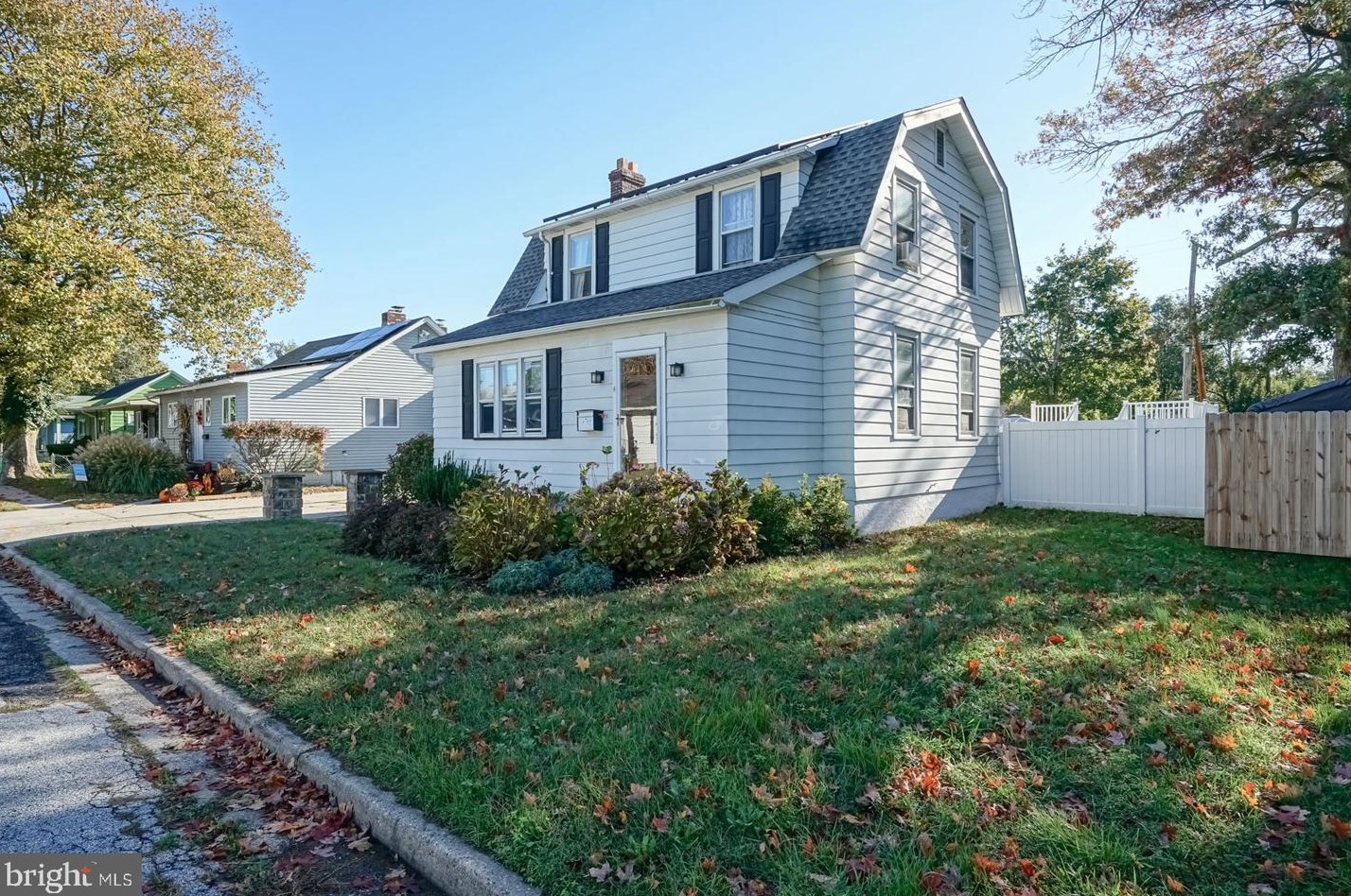 293 B St, Carneys Point Township, NJ 08069-2322