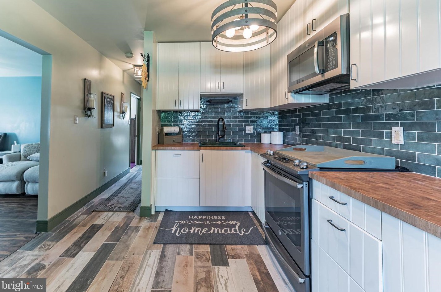 18 Ferry Rd, Pennsville NJ 08070-2059 exterior