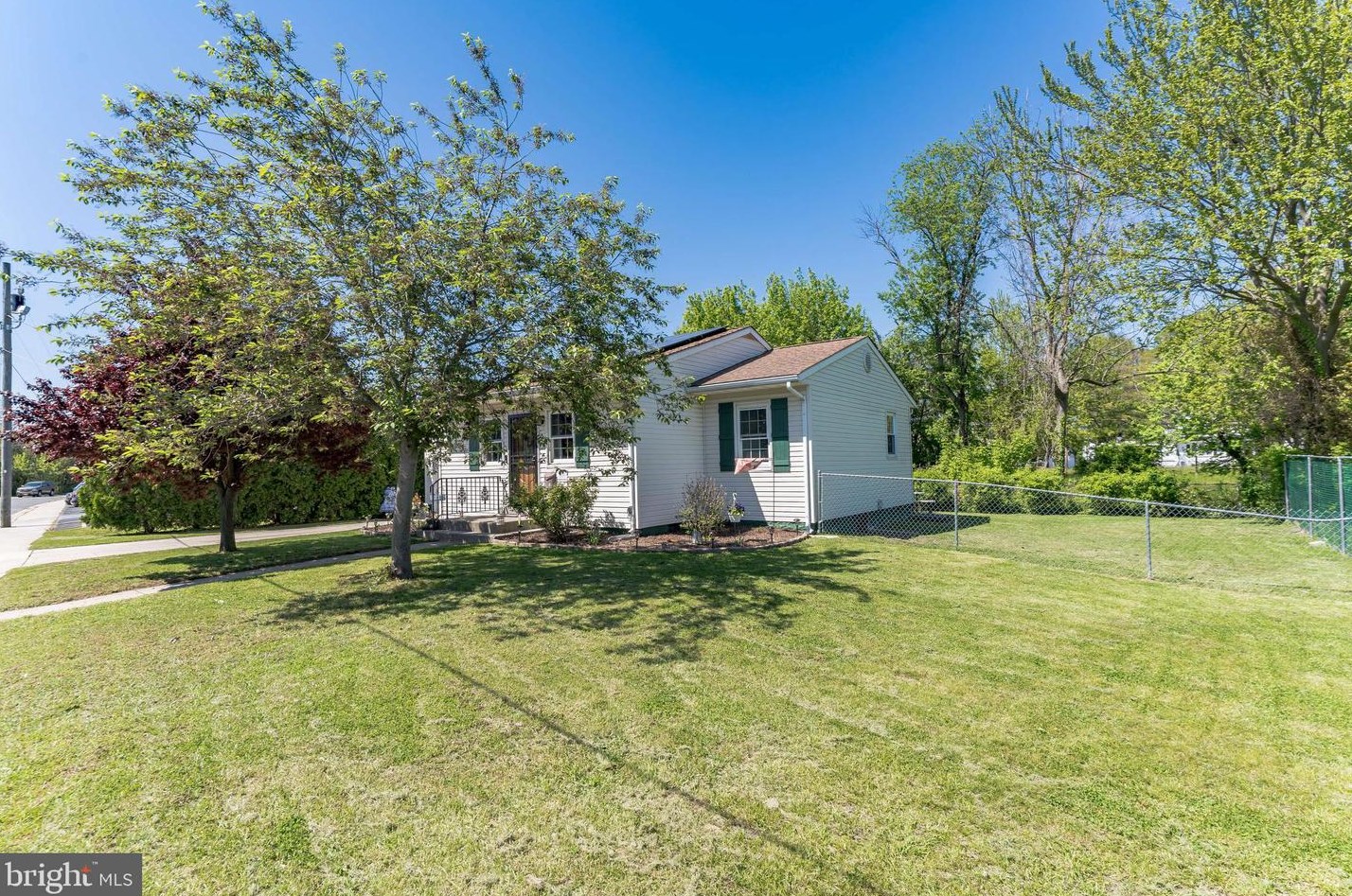 18 Ferry Rd, Pennsville, NJ 08070-2008