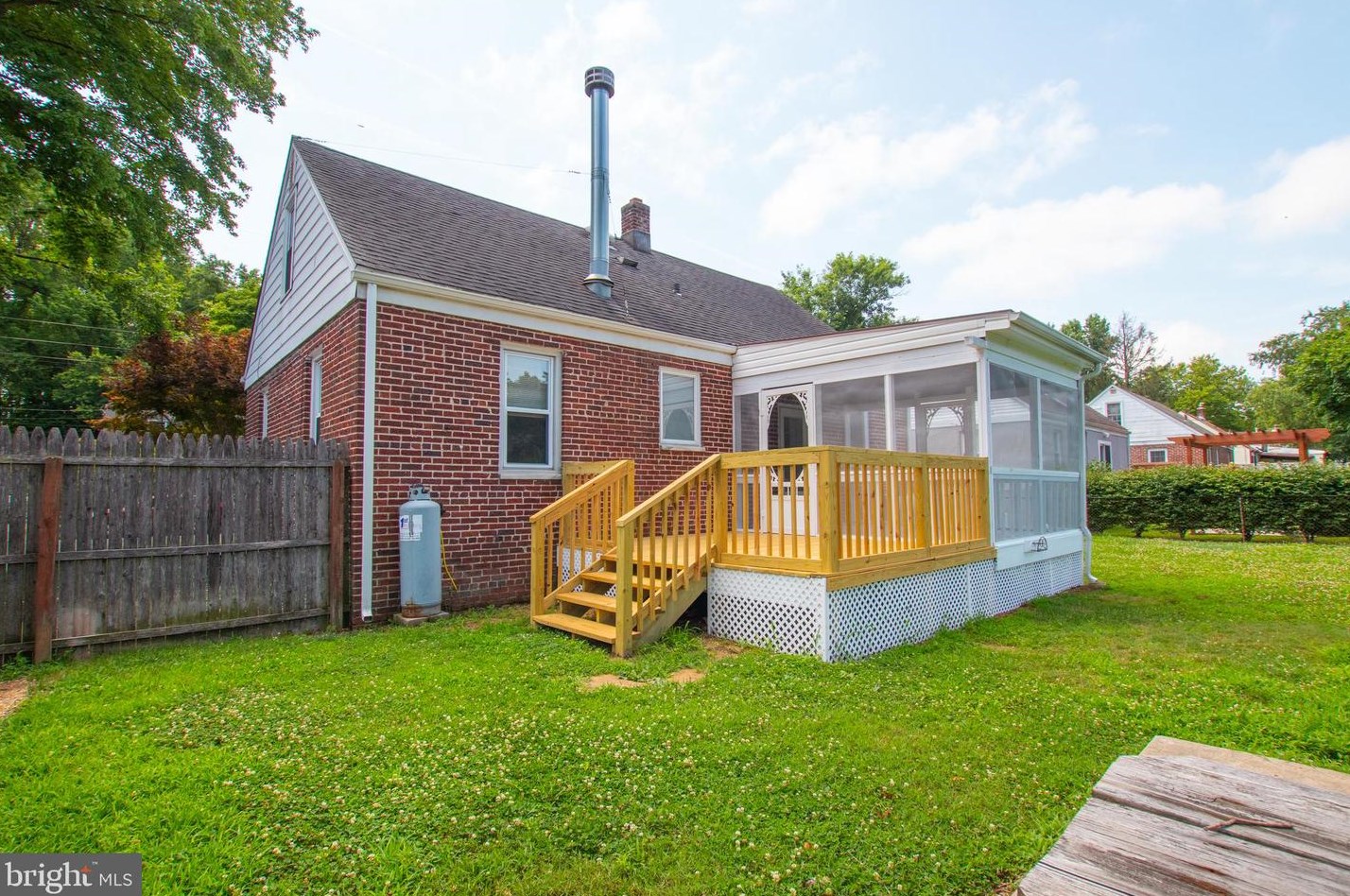 187 Crossland Ave, Salem NJ 08079-1612 exterior