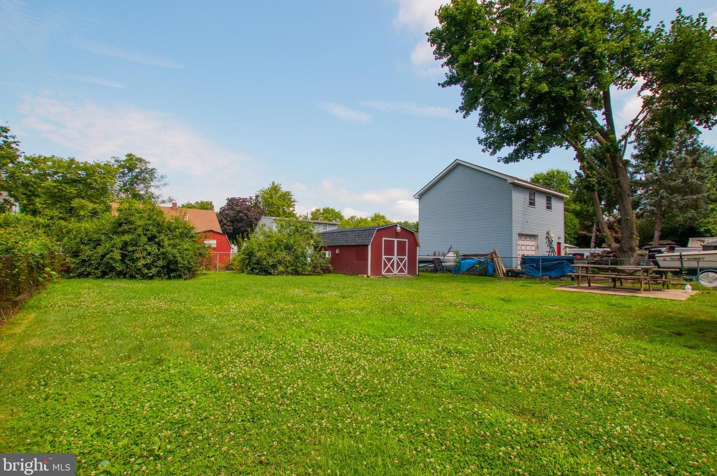 187 Crossland Ave, Salem NJ 08079-1612 exterior