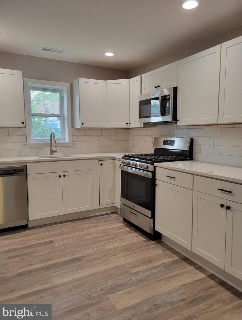 237 C St, Carneys Point Township NJ  08069-2103 exterior