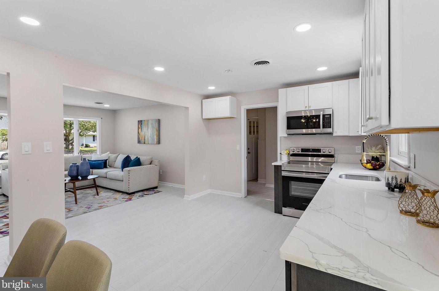 174 Morningside Dr, Pennsville NJ 08070-3046 exterior