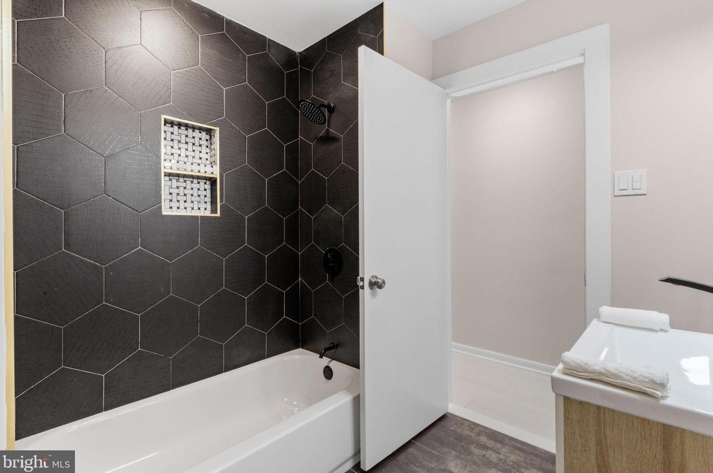 174 Morningside Dr, Pennsville NJ 08070-3046 exterior