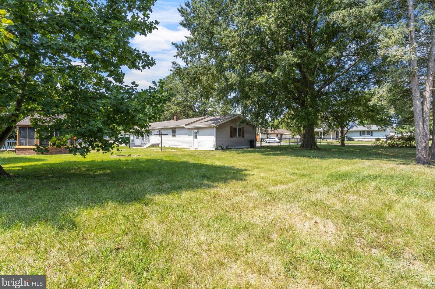 174 Morningside Dr, Pennsville NJ 08070-3046 exterior