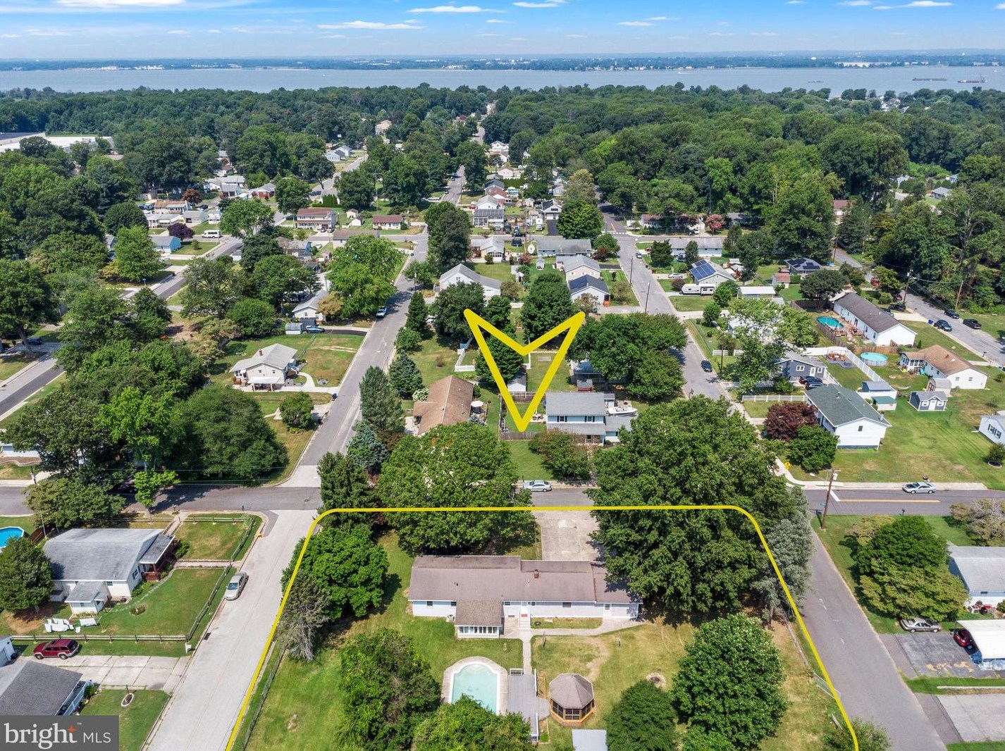 174 Morningside Dr, Pennsville NJ 08070-3046 exterior