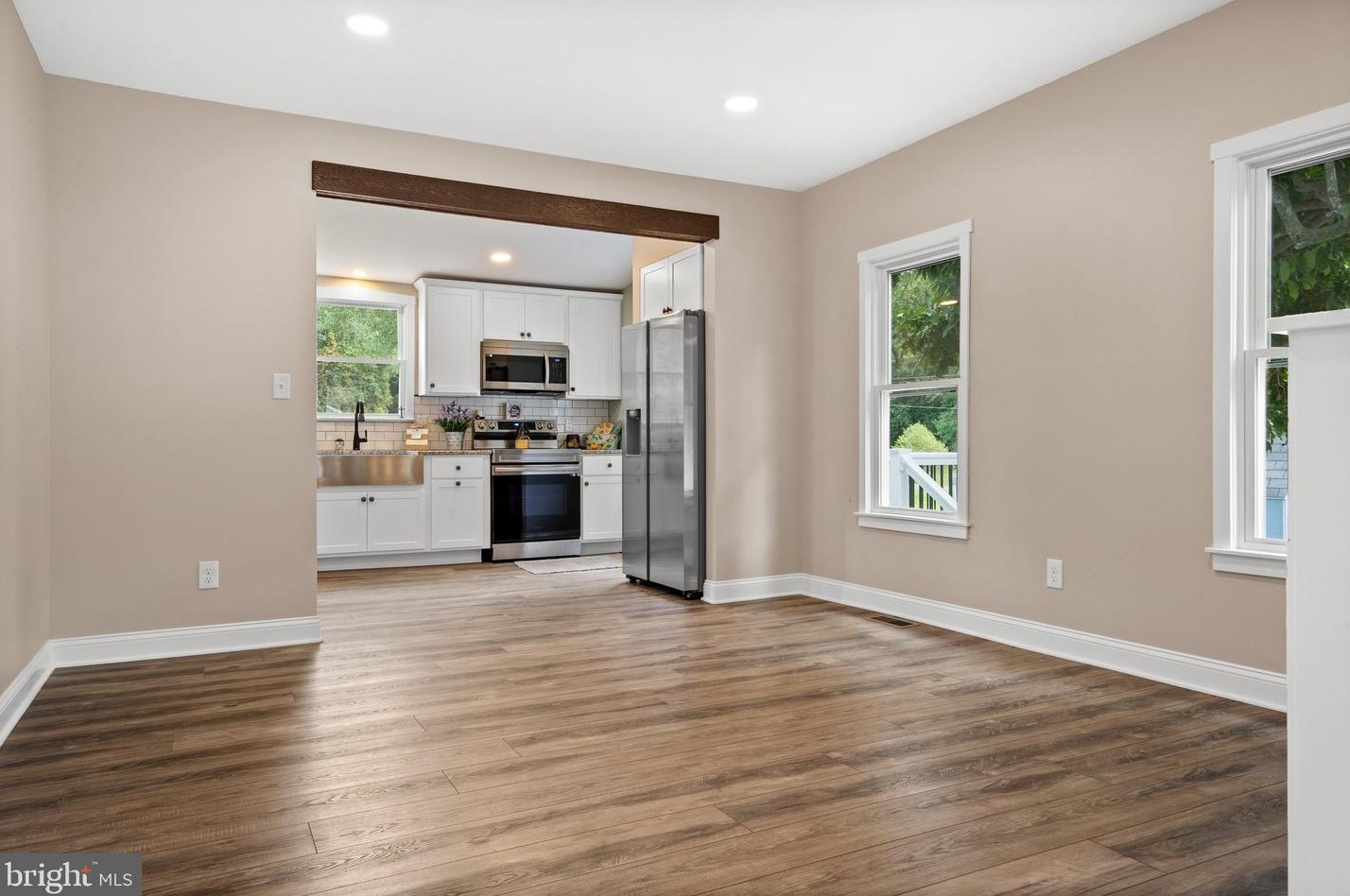 116 Pittsfield St, Pennsville NJ 08070-1831 exterior