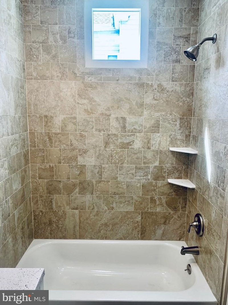 116 Pittsfield St, Pennsville NJ 08070-1831 exterior